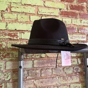 Brand new Jessica Simpson hat with tags!!